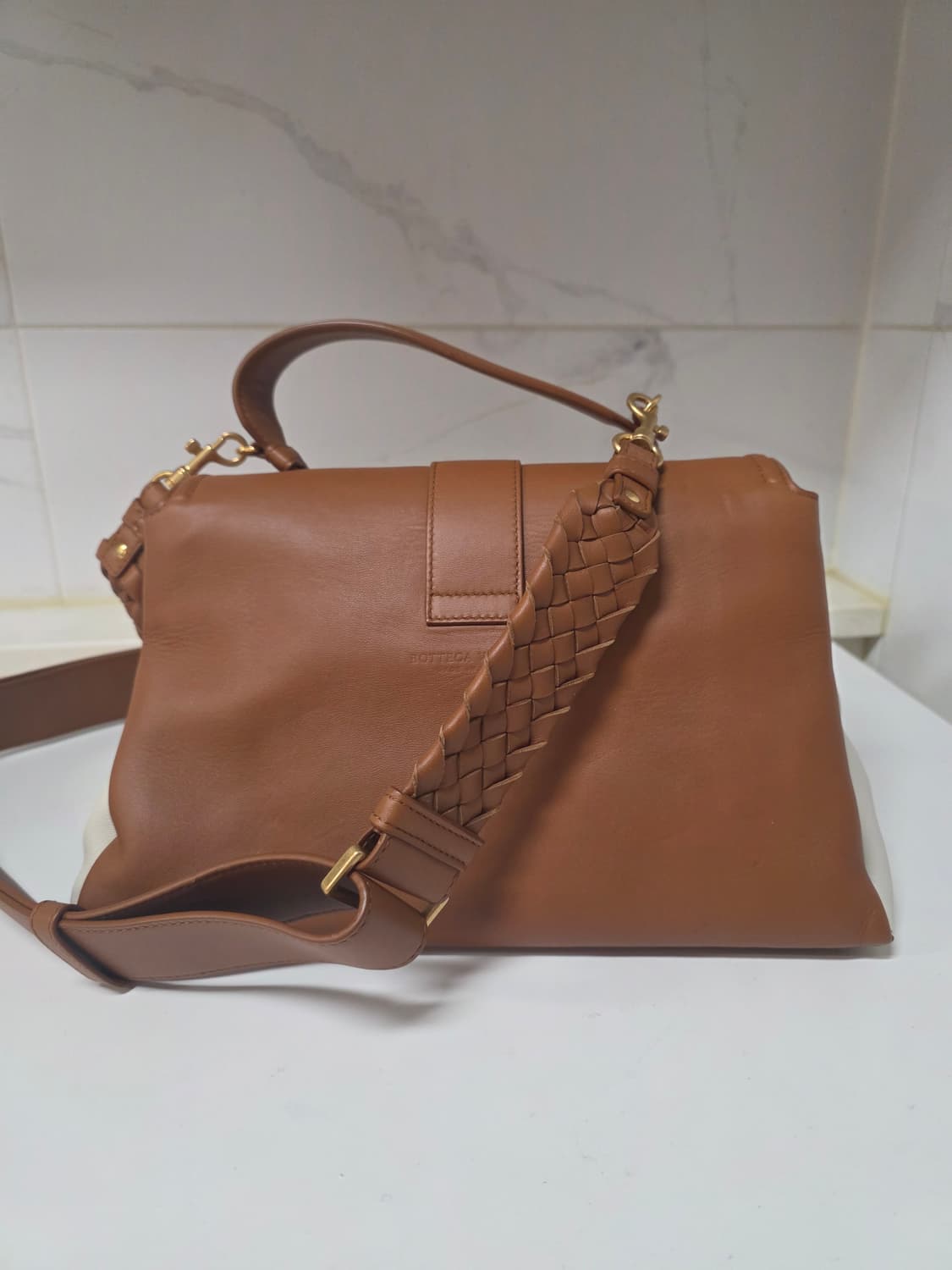 보네타베네타 피아짜 토트겸 크로스백 상품이미지2