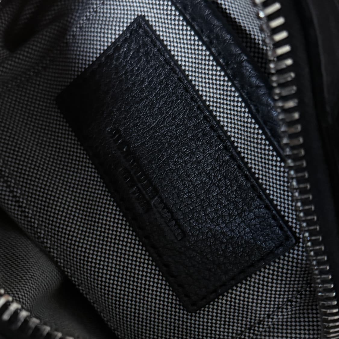 Alexander Wang 알렉산더왕 스터드 미니 크로스백 상품이미지5