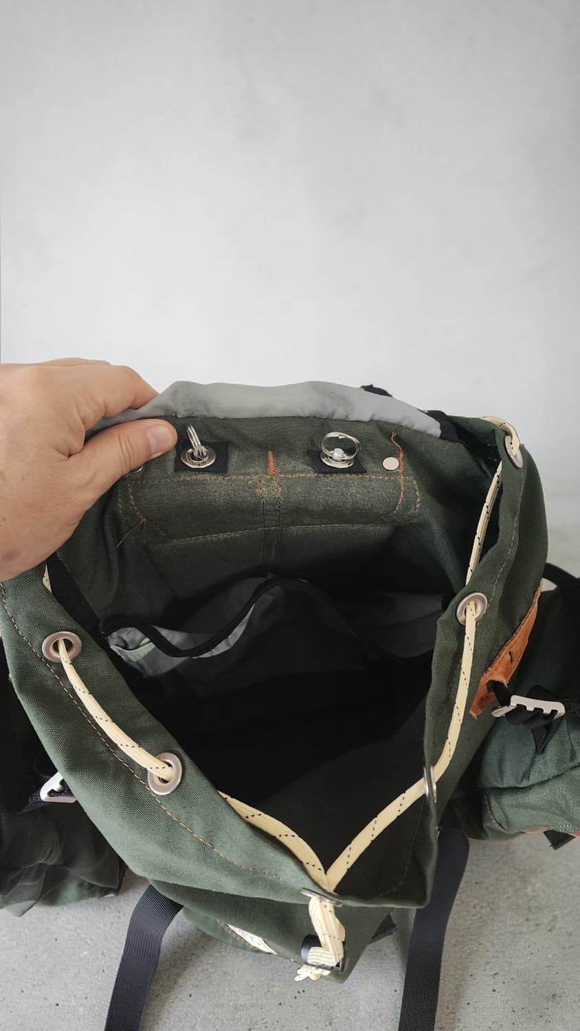 KELTY 홀리팩 올리브색 백팩 가방 상품이미지7