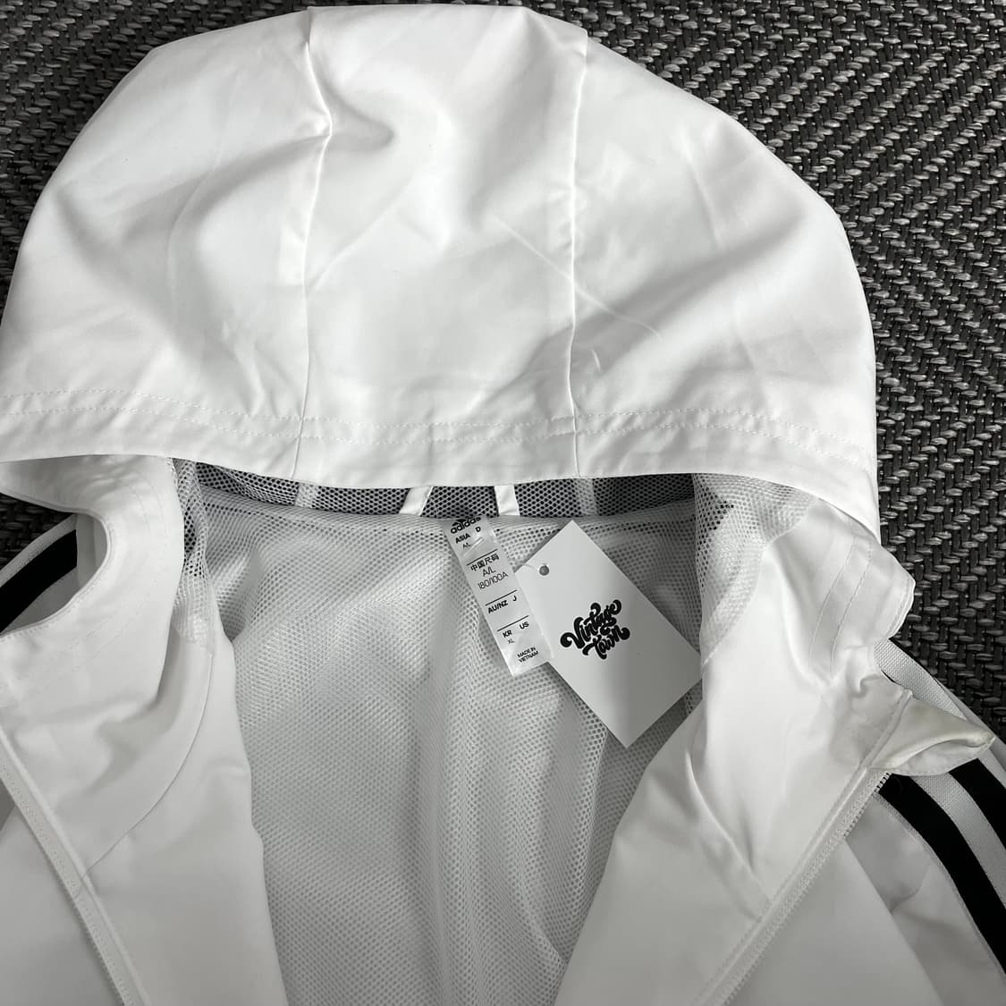 아디다스 신형 화이트 박시핏 트랙 바람막이o 3257 상품이미지5