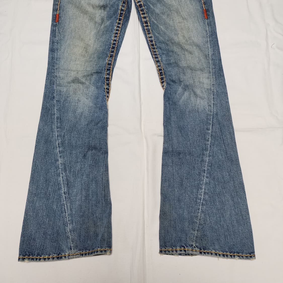 트루릴리젼 JOEY SUPER T Y2K 스티치 부츠컷 데님팬츠 상품이미지6