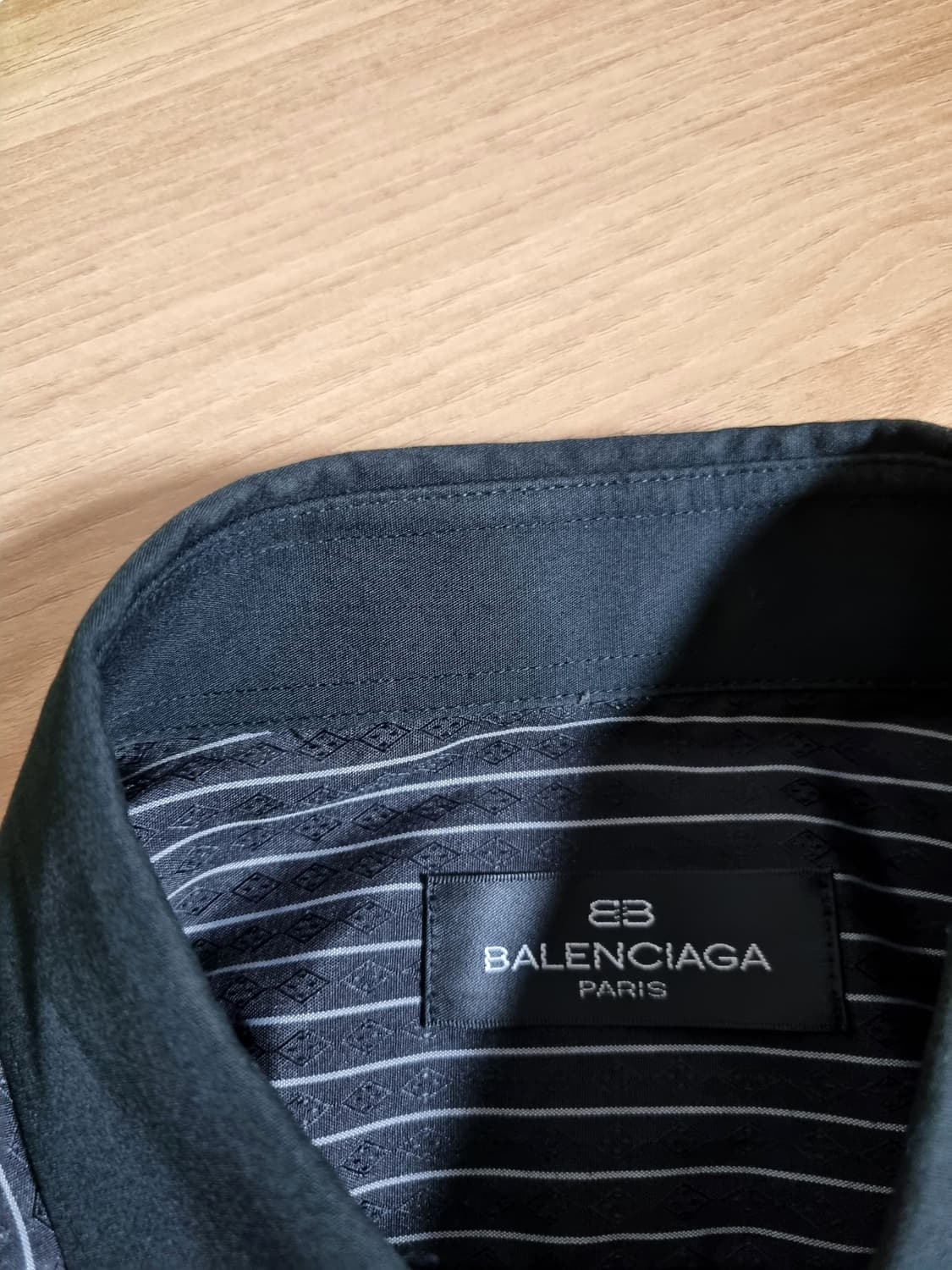 발렌시아가 90s 스트라이프 셔츠 상품이미지8