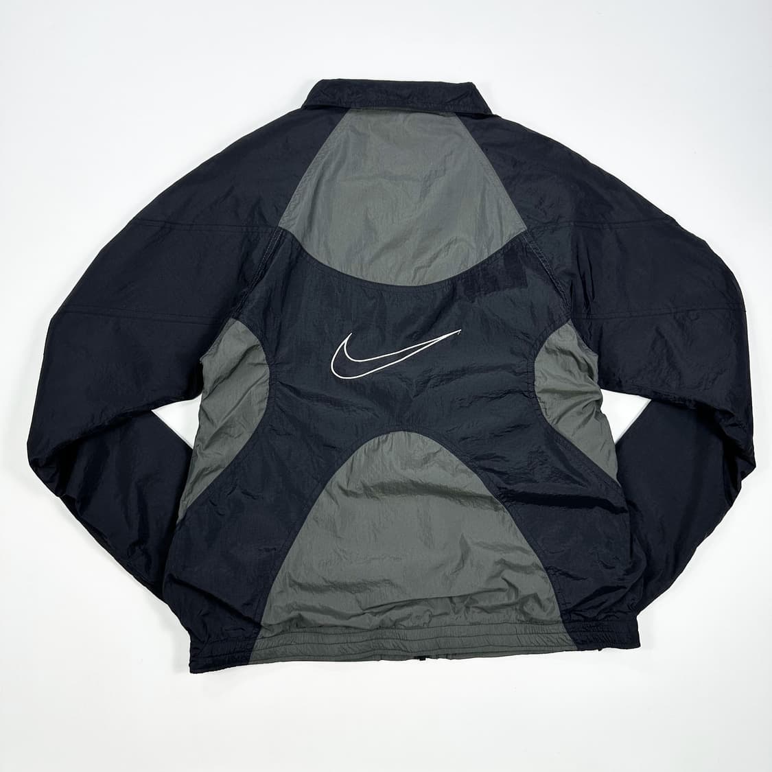 나이키 스우시 블랙 배색 바람막이 자켓 (M) 상품이미지3
