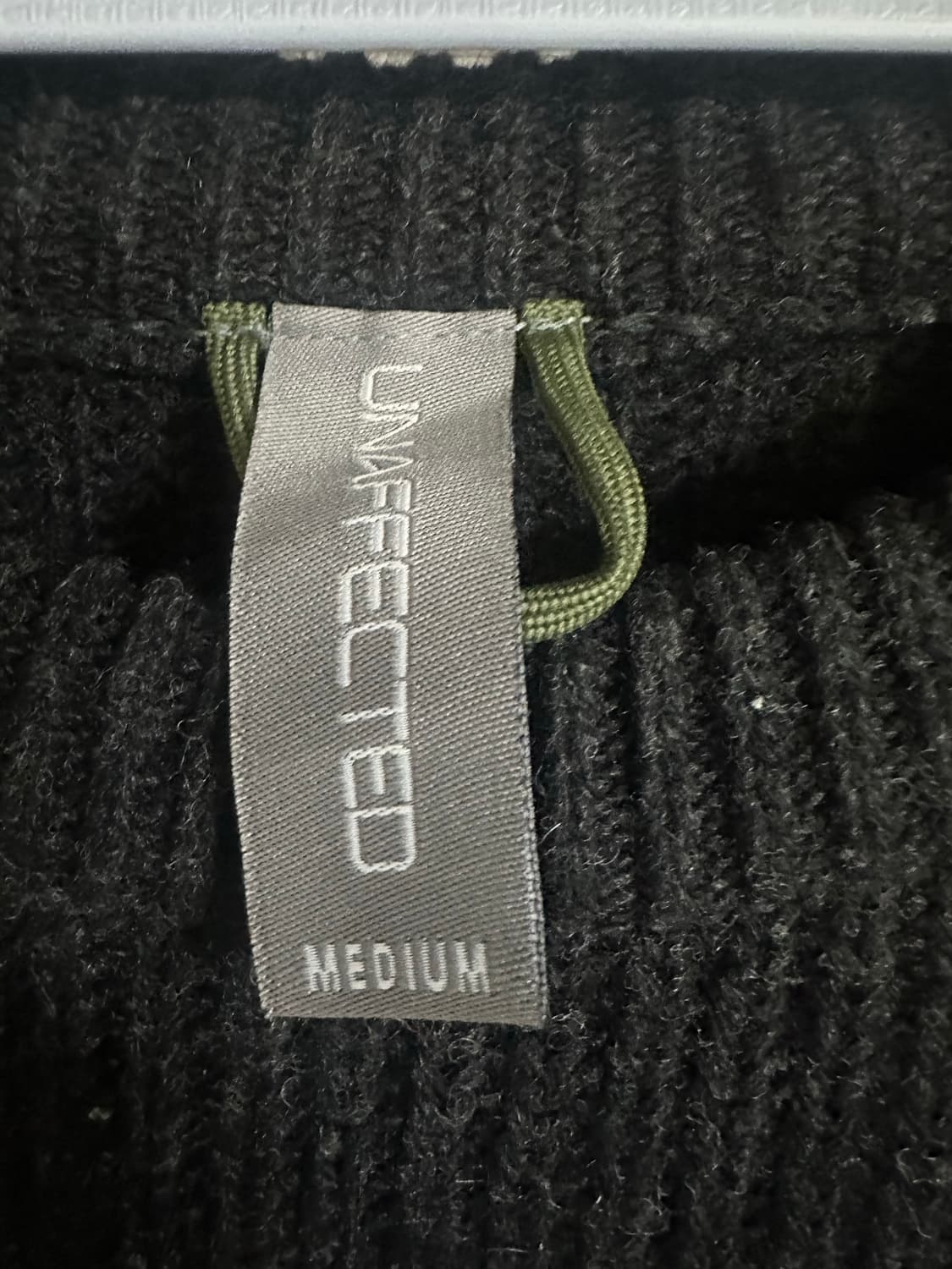 언디피티드 니트 상품이미지4