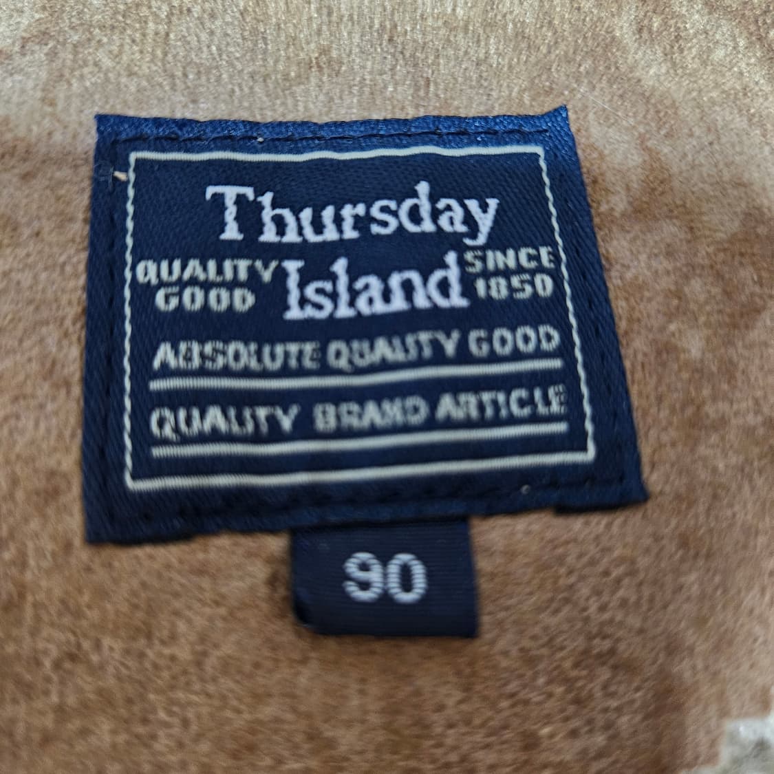 Thursday Island 스웨이드 베스트 상품이미지3