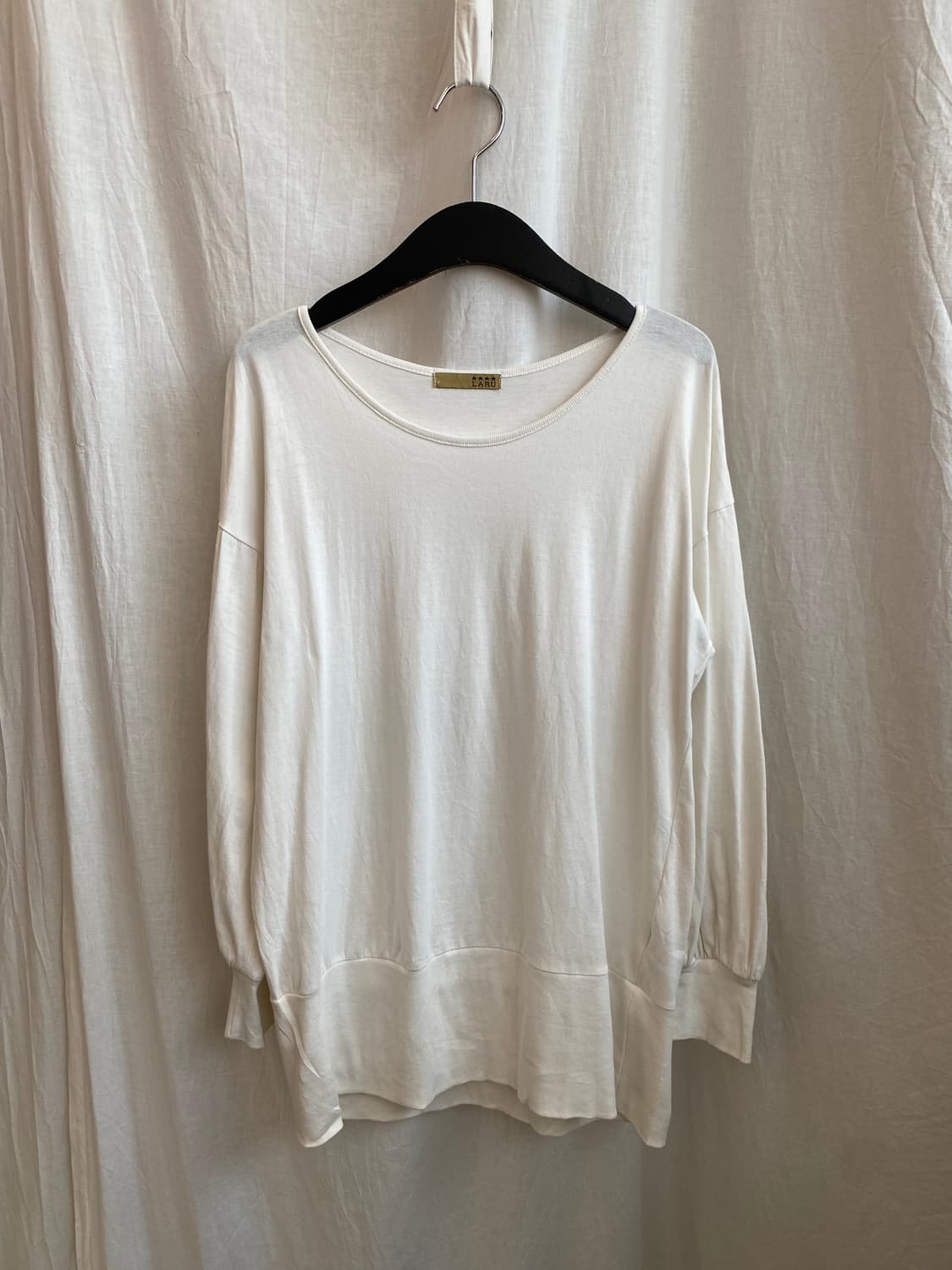 LARU 화이트 면티셔츠(L) 상품이미지1