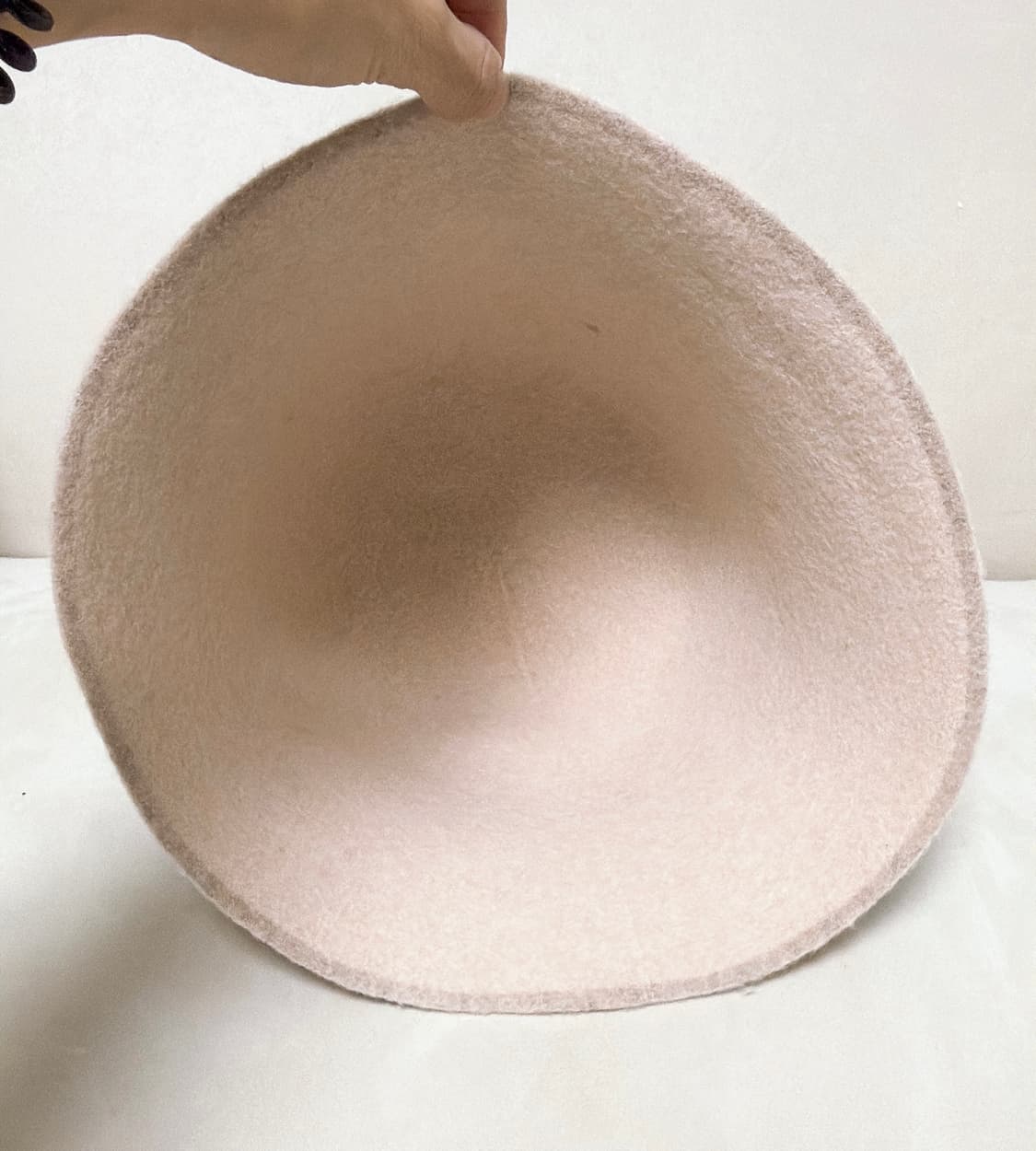 [새제품] 마스케라 울 버킷햇 베이지 상품이미지3