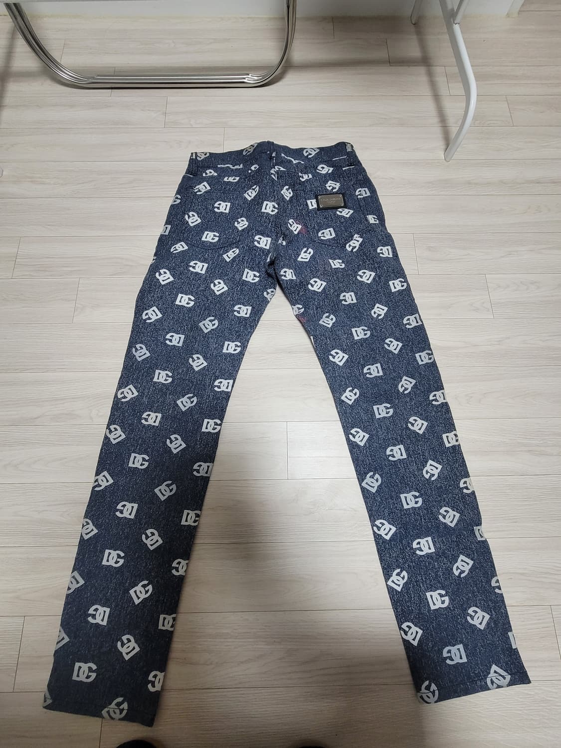 돌체앤가바나 한정판  로고 패턴 바지 상품이미지2