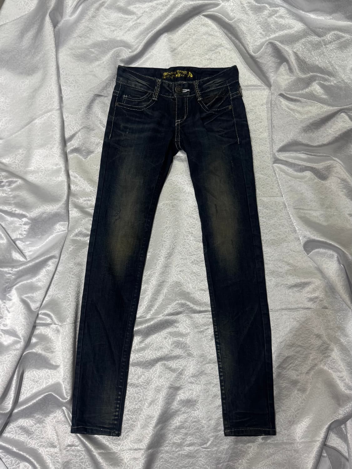 “red pepper” cross designed denim jeans 상품이미지1