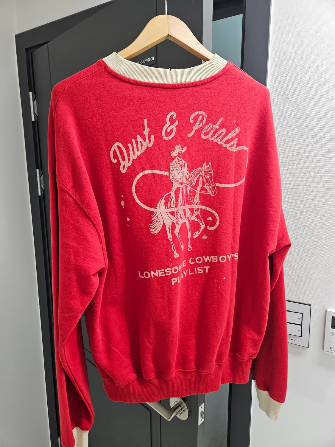 (새상품) 자라 레드 맨투맨 L 상품이미지2