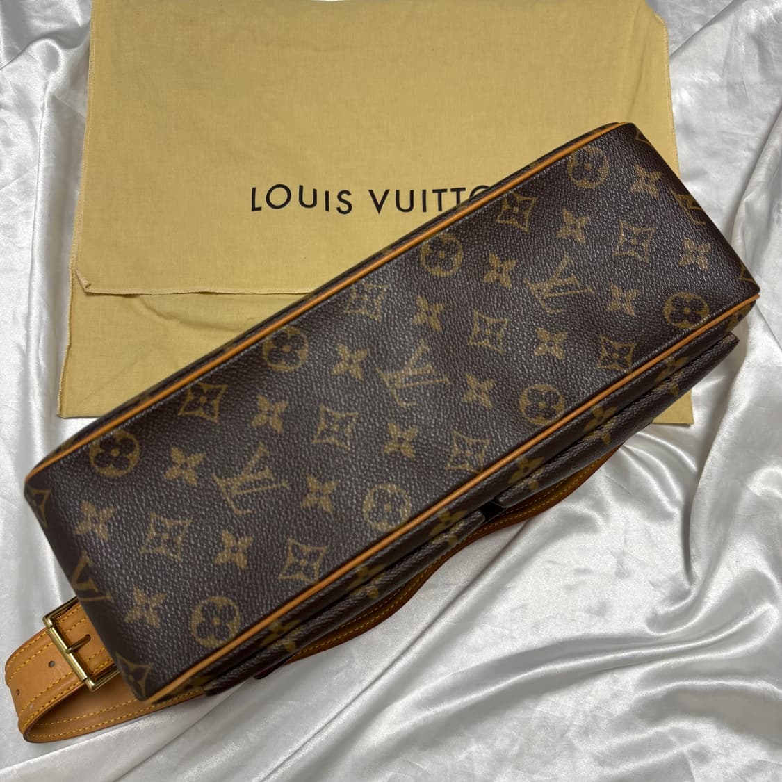 루이비통 비바시떼 GM 숄더백 / 정품 빈티지 가방 상품이미지4