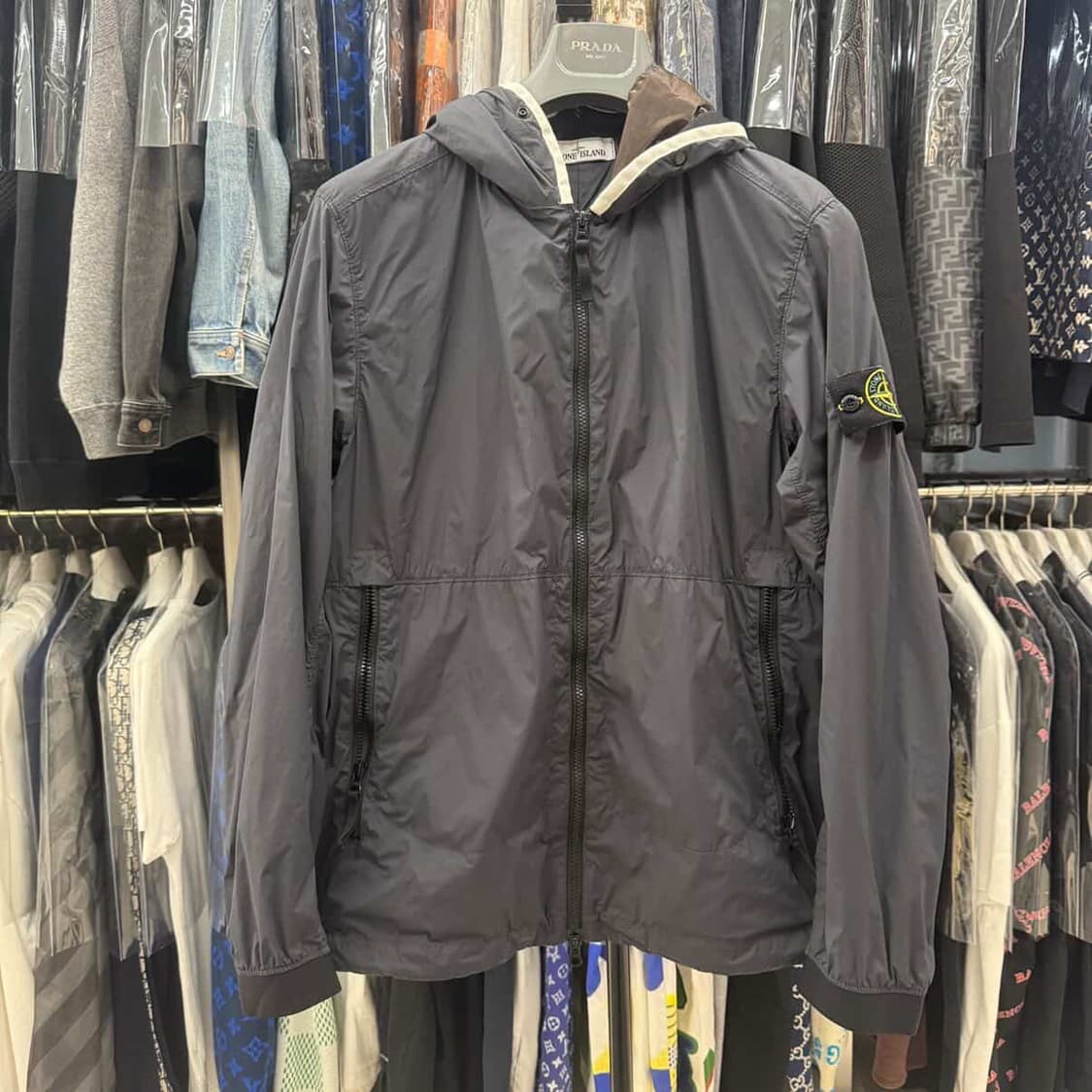 스톤아일랜드 스킨터치 바람막이 M 상품이미지1