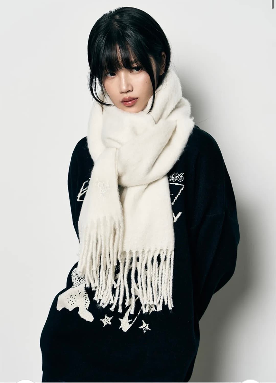 (화이트) 레더리 브러쉬드 롱 머플러 판매 상품이미지4