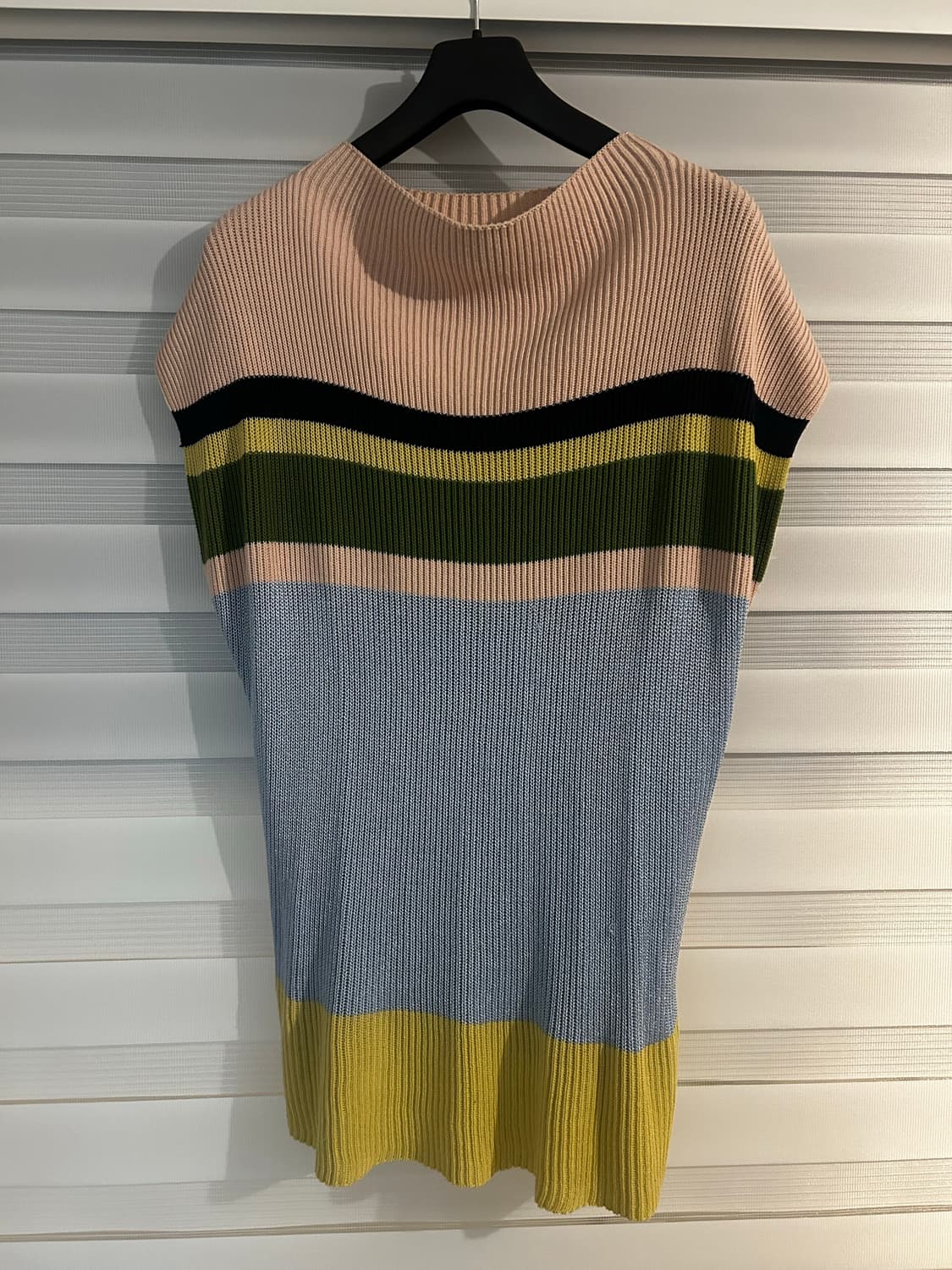 키코 코스타디노브 에식 하이넥 스트라이프 베스트 48 상품이미지1