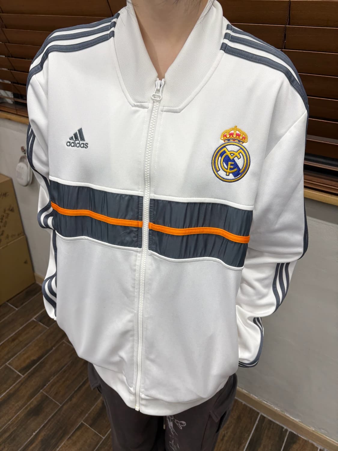 아디다스 레알마드리드 트랙탑 져지 상품이미지1