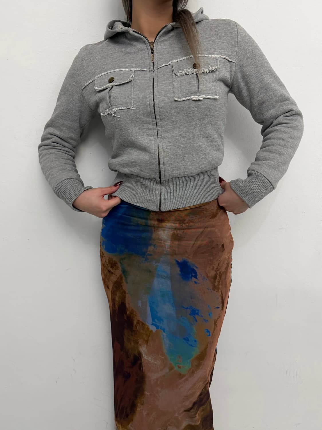 그레이 컷오프 포켓 디테일 후드 집업 상품이미지2