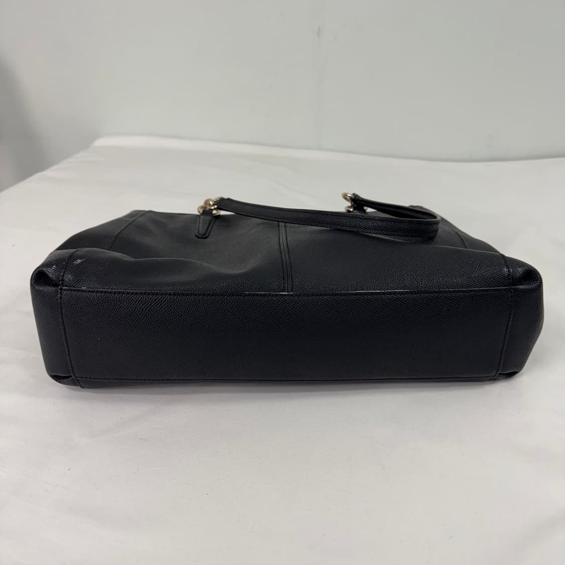 코치 블랙 레더 숄더백 상품이미지9