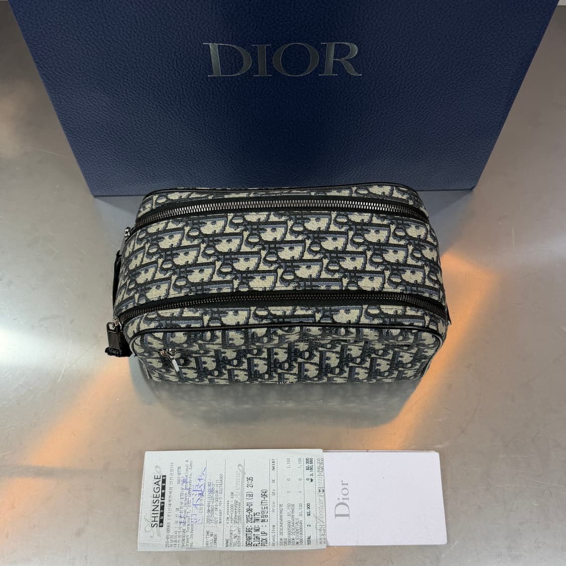 [리오브] 디올 오블리크 자카드 링고 토일레트리백 상품이미지1