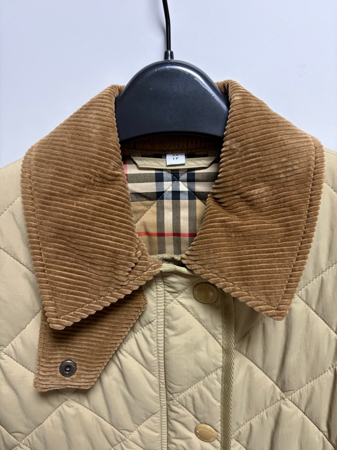 [2회착용] 버버리 여성용 퀼팅 자켓 XS 상품이미지3