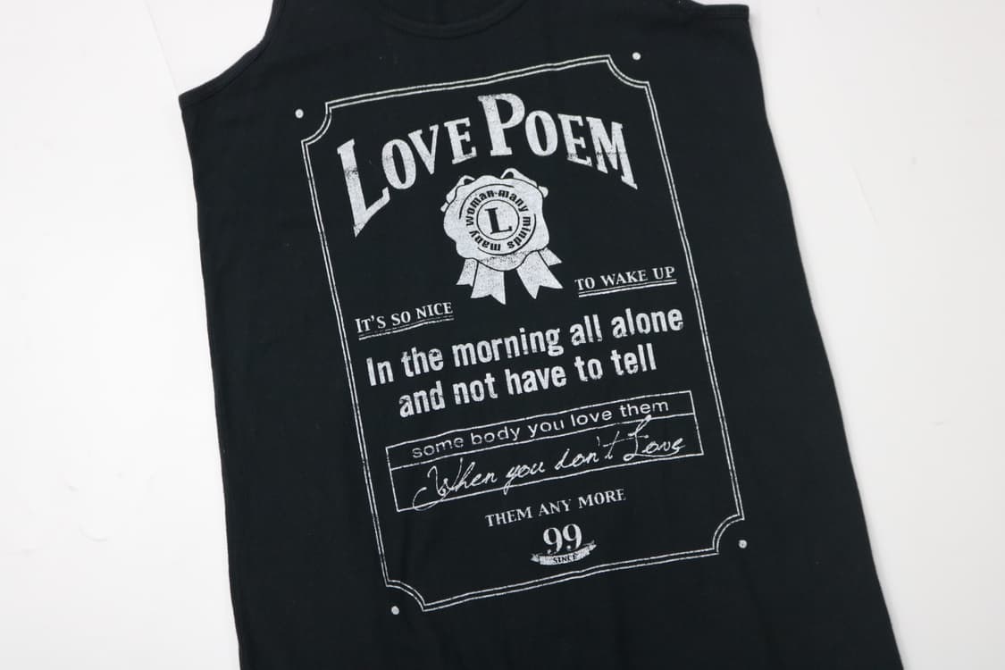 SLY 슬라이 빈티지 러브 포엠 그래픽 블랙 나시 탑 (FREE) 상품이미지3