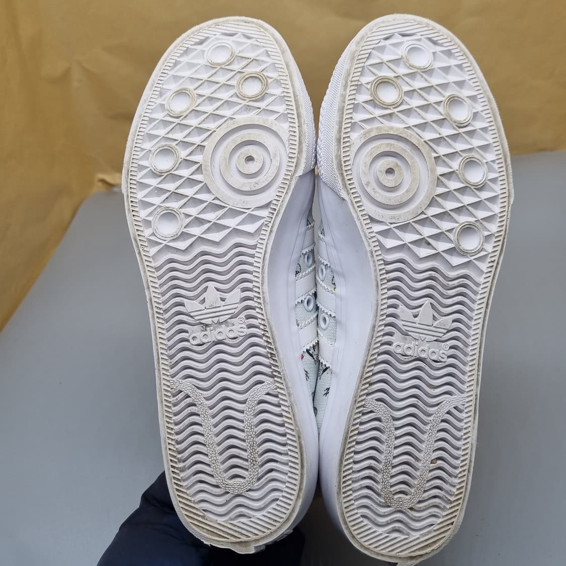 아디다스 니짜x디즈니구피 운동화260 상품이미지3