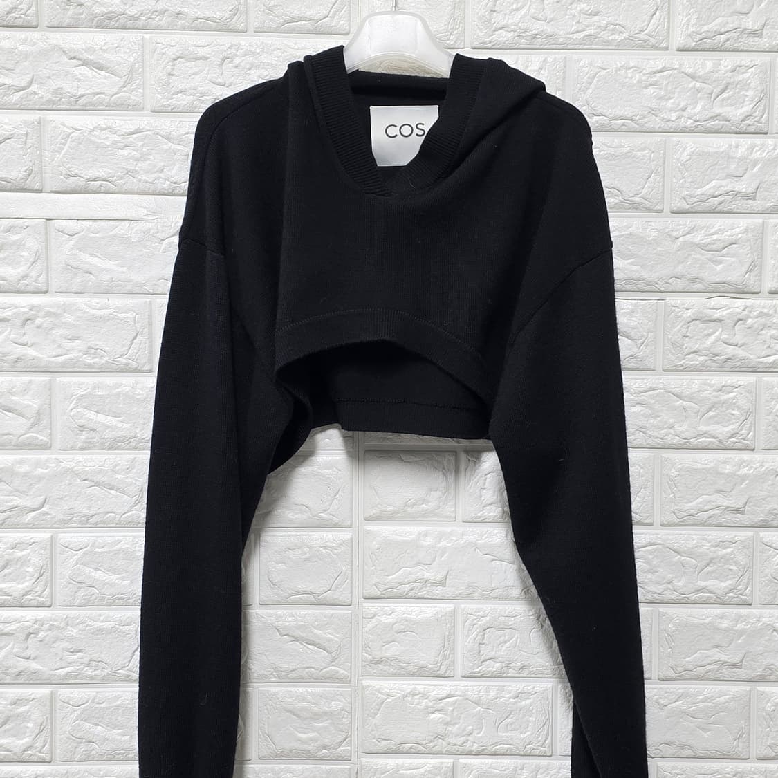 택포) 코스 COS 블랙 크롭 후드티 L 상품이미지1