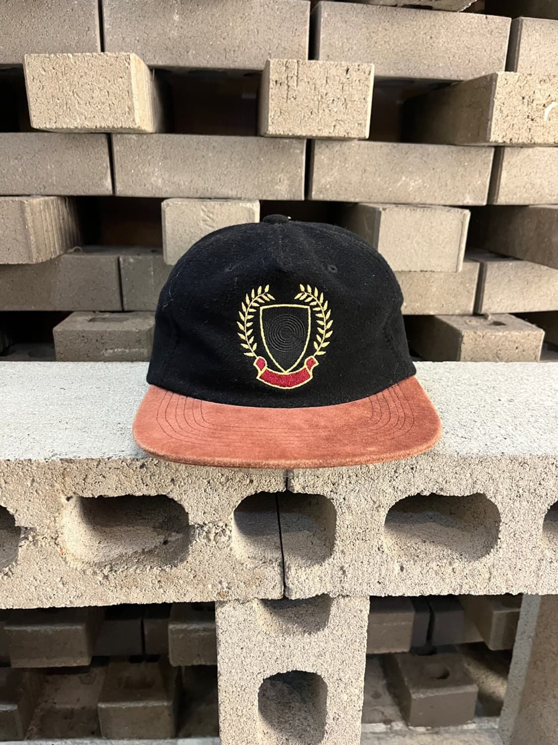 이지 시즌 5 콘트라스트 캡 상품이미지1