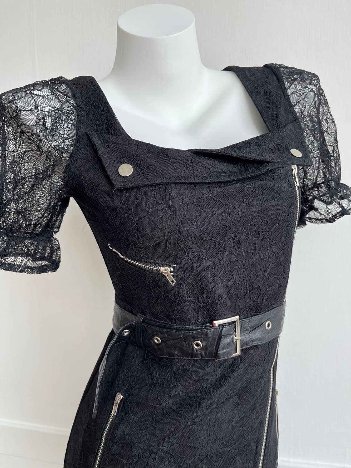 *SALE) BUBBLES 블랙 레이스 라이더 원피스 상품이미지2