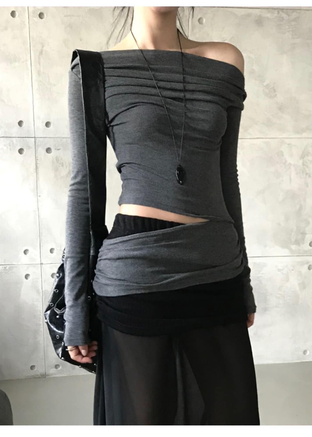 127room 원숄더 드레이프 탑 원가 36000원 상품이미지1