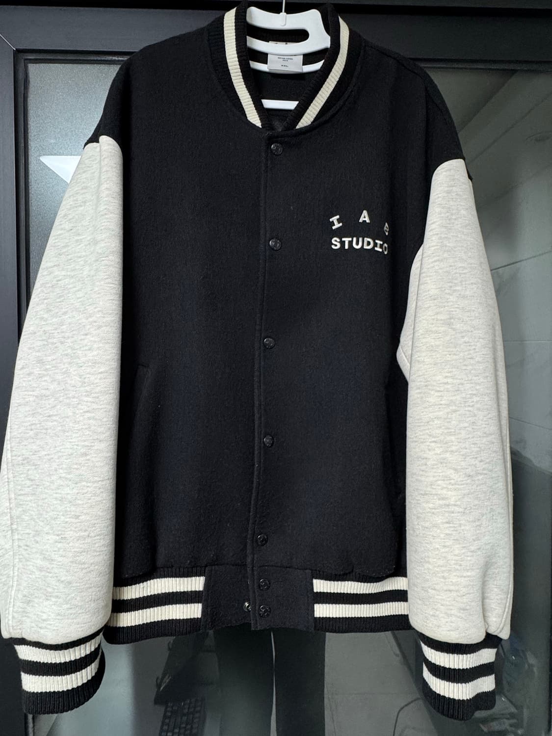 아이앱스튜디오 스타디움 자켓 상품이미지1