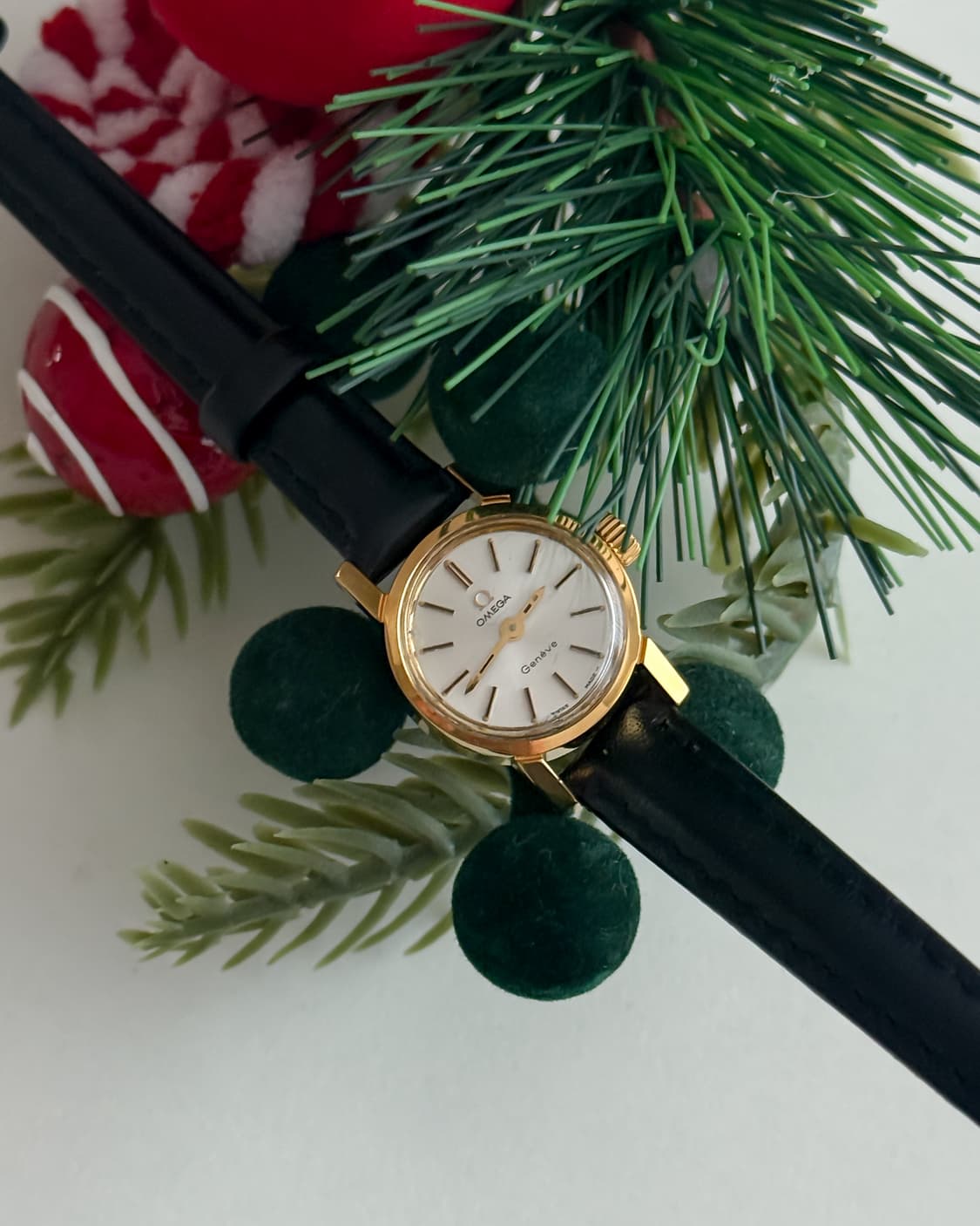 오메가 라운드 수동 시계 상품이미지1