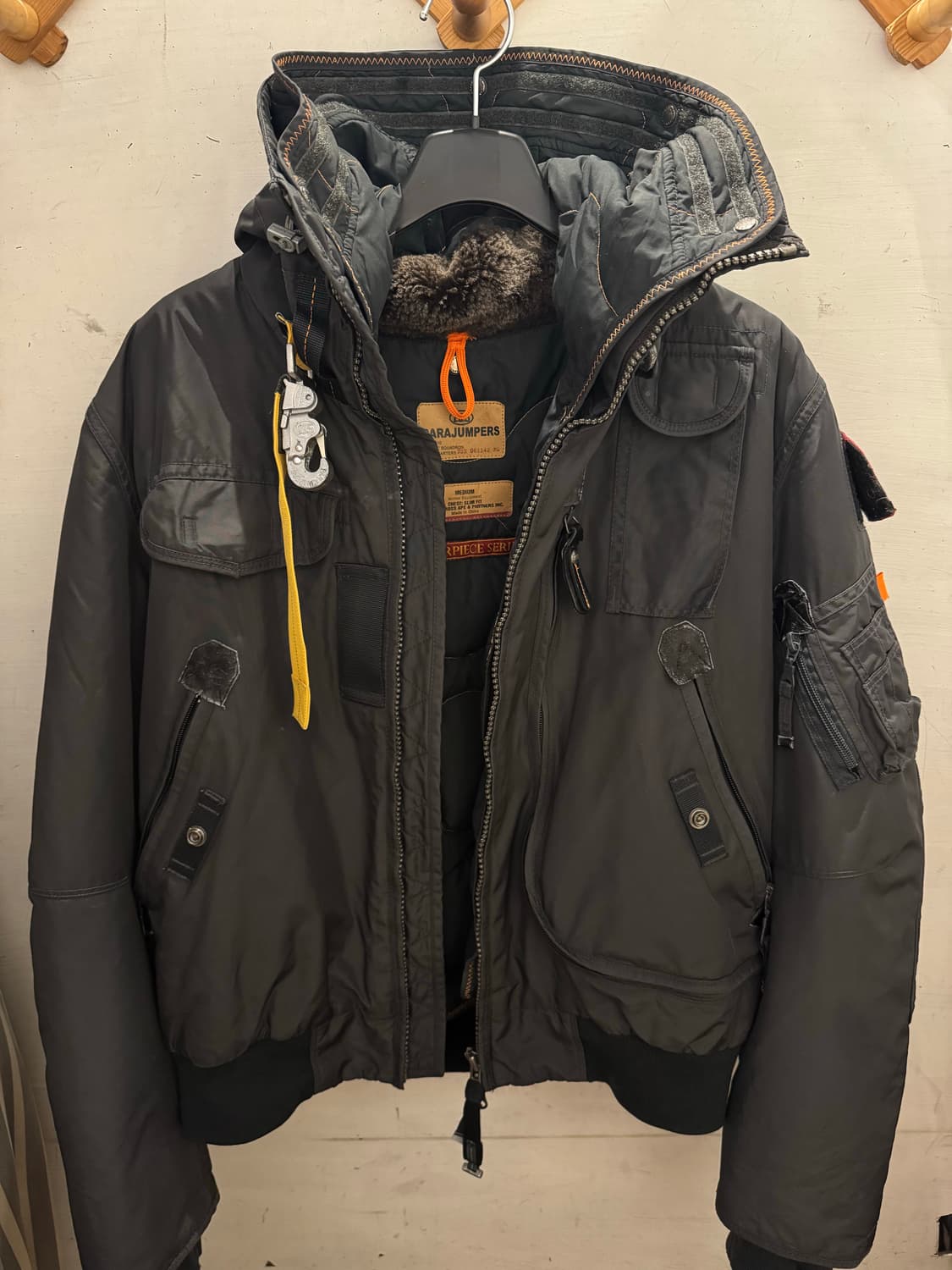 파라점퍼스 마스터피스 M (싸게 처분) 상품이미지1