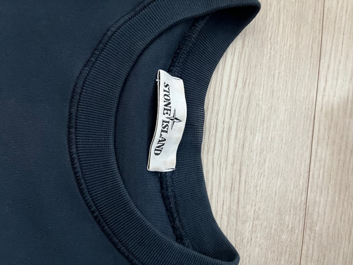 [새상품급] 스톤아일랜드 맨투맨 21ss 상품이미지3