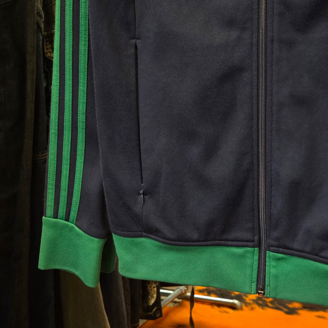 아디다스 유로파 네이비 그린 트랙탑 상품이미지3