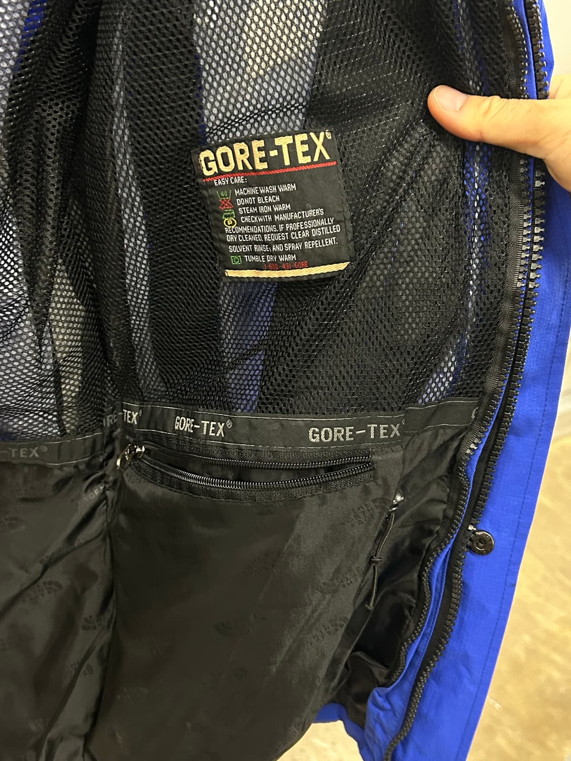 노스페이스 고어텍스 서밋시리즈 방풍 자켓 상품이미지8