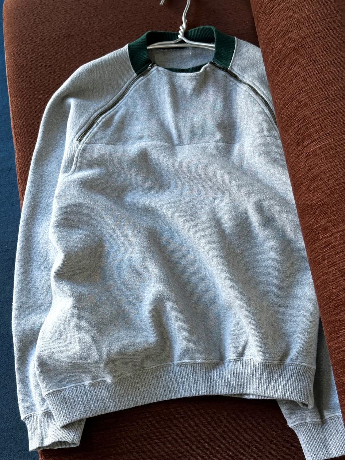 Fake layered design wide sweat P/O 상품이미지8