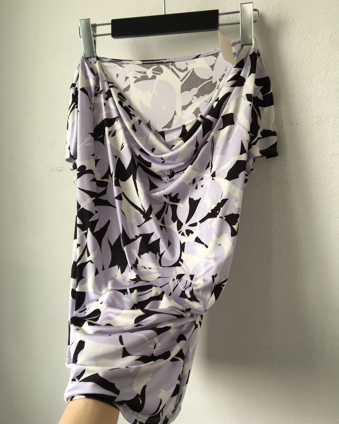 Drape pattern top 상품이미지3