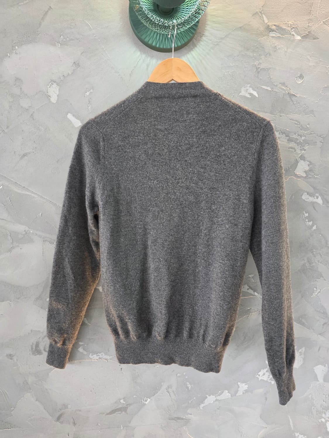 꼼데가르송 플레이 라인의 그레이 가디건  M 상품이미지2