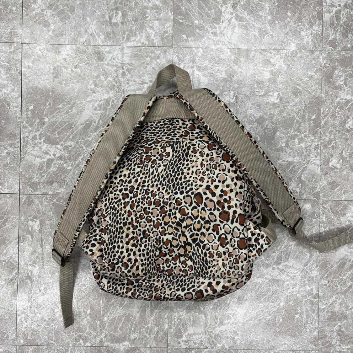 키플링 핀터깔 레오파드 대장급 백팩 상품이미지2