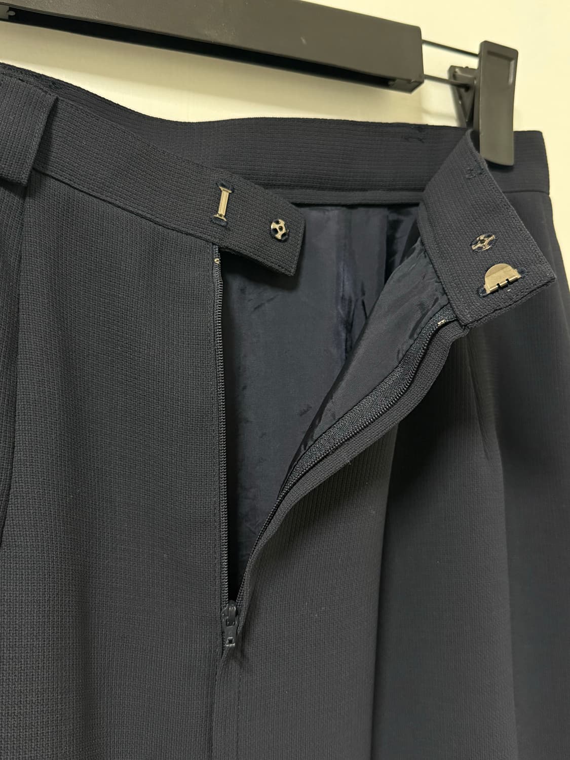 네이비 포켓 미디 스커트 상품이미지4