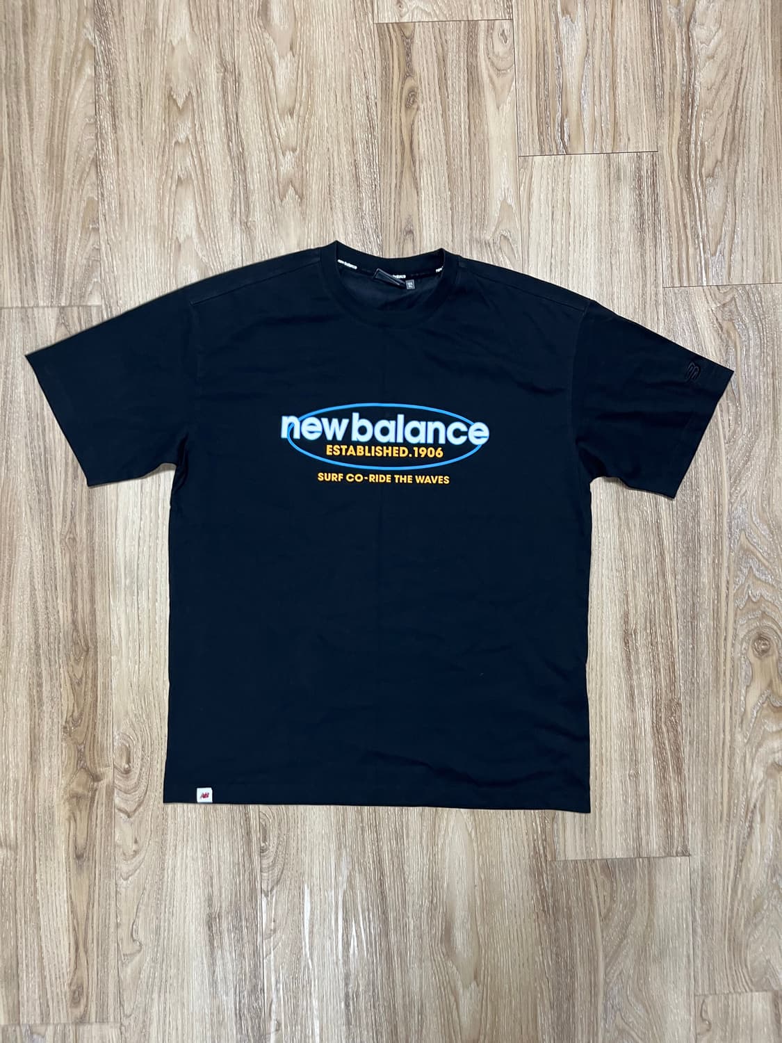 뉴발란스 반팔 티셔츠 105 상품이미지1