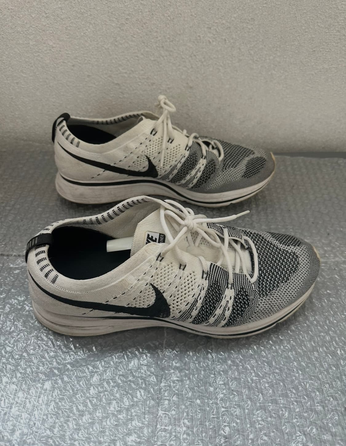 나이키 플라이니트 트레이너 275 흰/검 상품이미지2