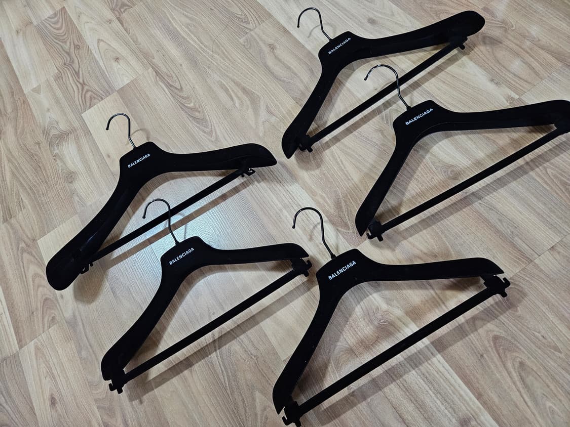발렌시아가 벨벳 명품 옷걸이 5개 상품이미지2