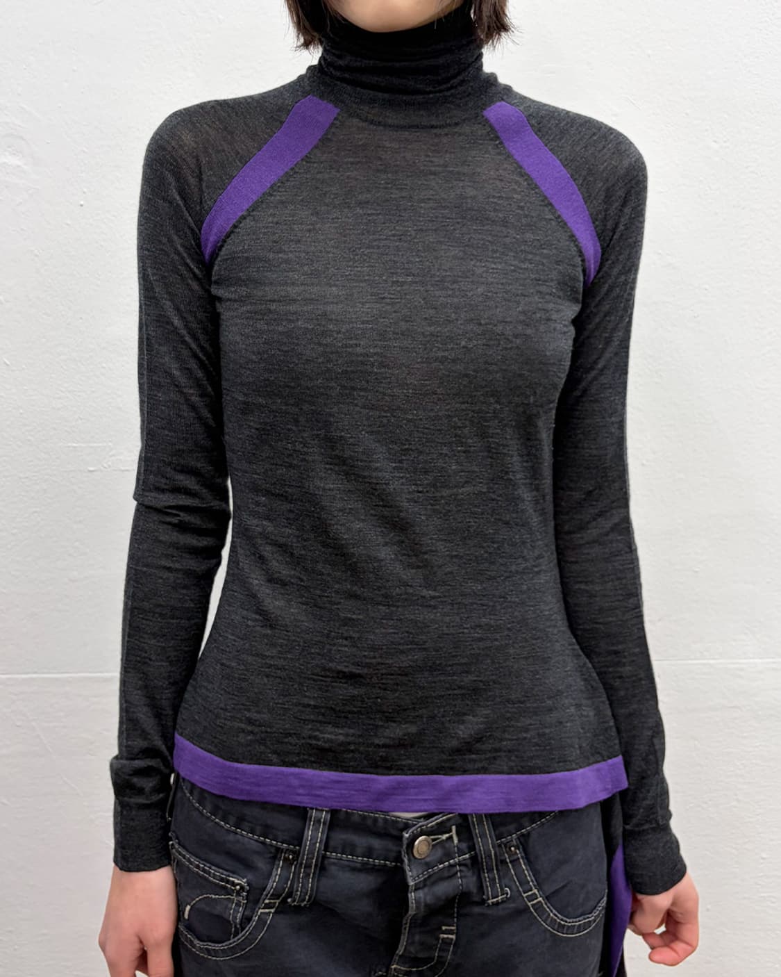 휴고 보스 헴-타이 파이핑 디테일 터틀넥 니트 상품이미지5