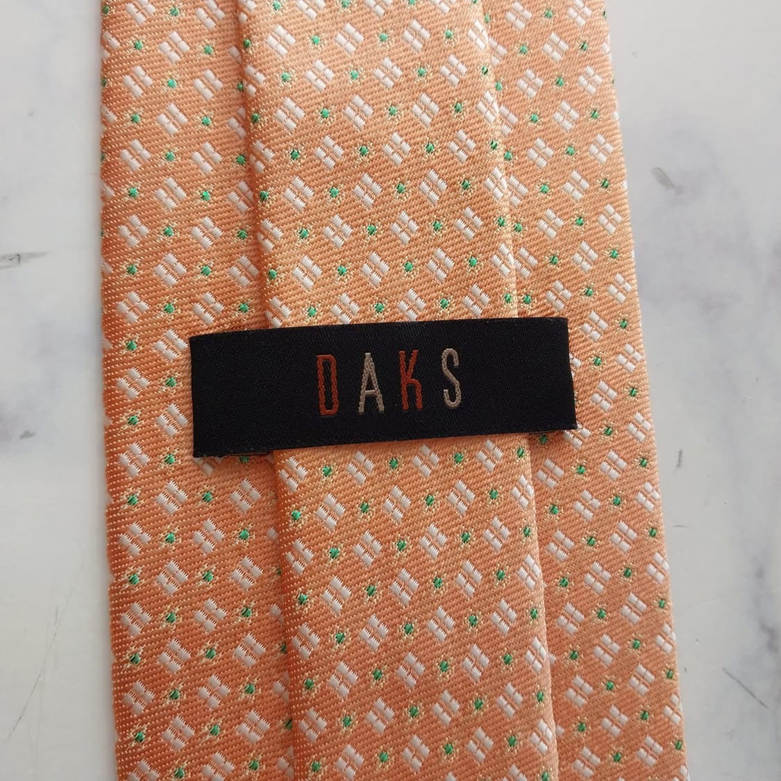 DAKS 닥스 실크 살구색 패턴 넥타이 8.8cm A+등급 K2373
 상품이미지9