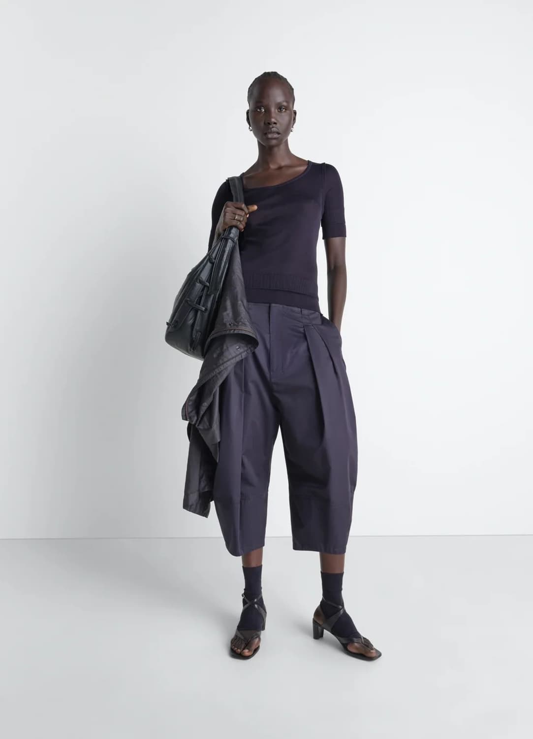 [S,M,L]르메르 26ss 심리스 트롱프뢰유 탑/미드나잇 상품이미지1