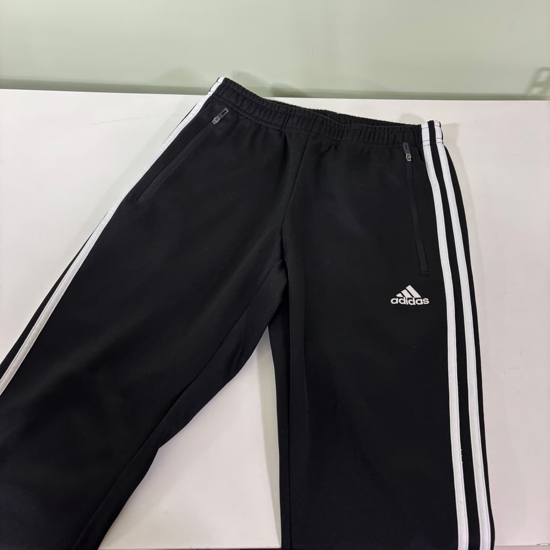 우먼S 아디다스 블랙 슬림핏 트랙팬츠 상품이미지1
