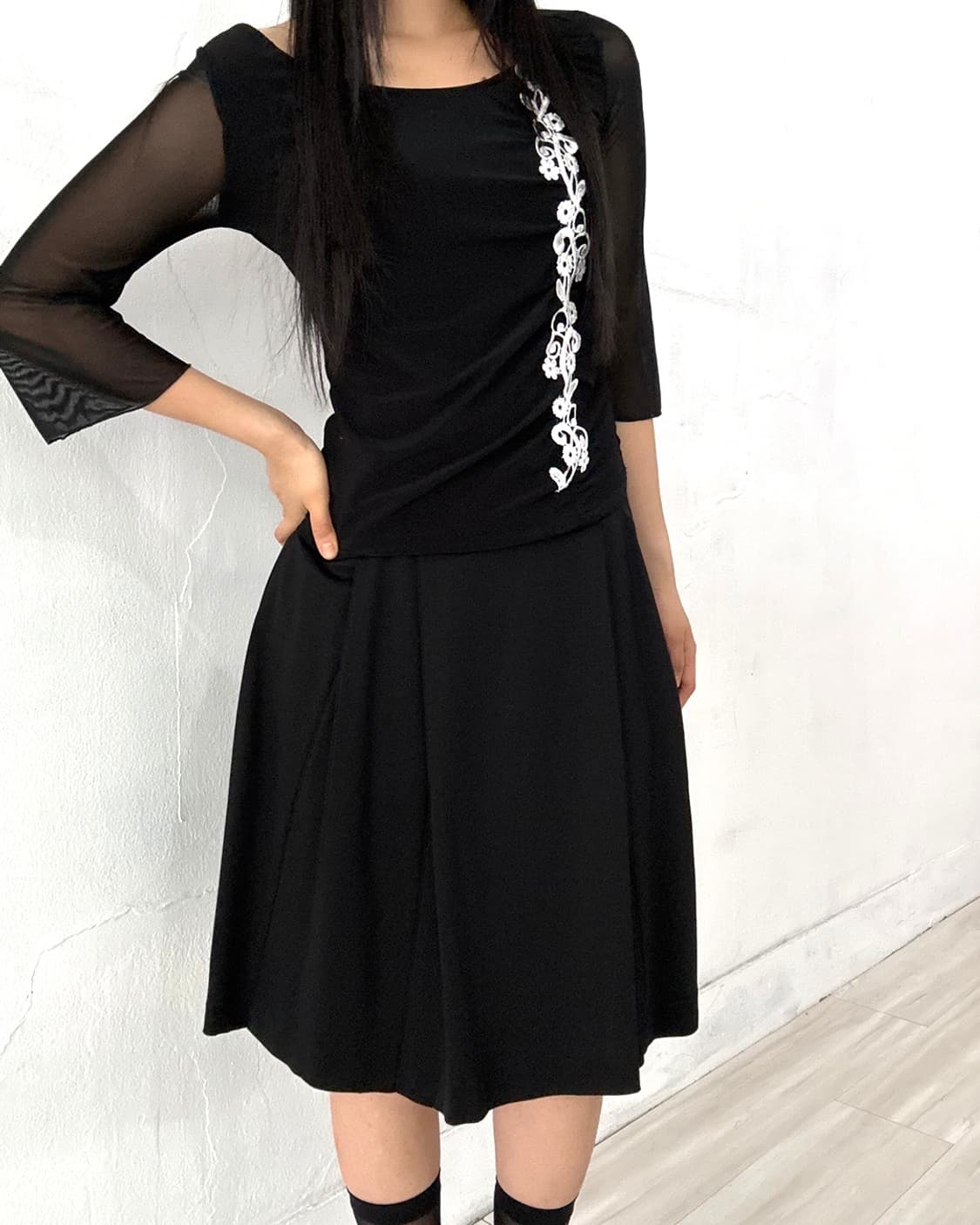 Black Minimal Flare Midi Skirt 상품이미지7
