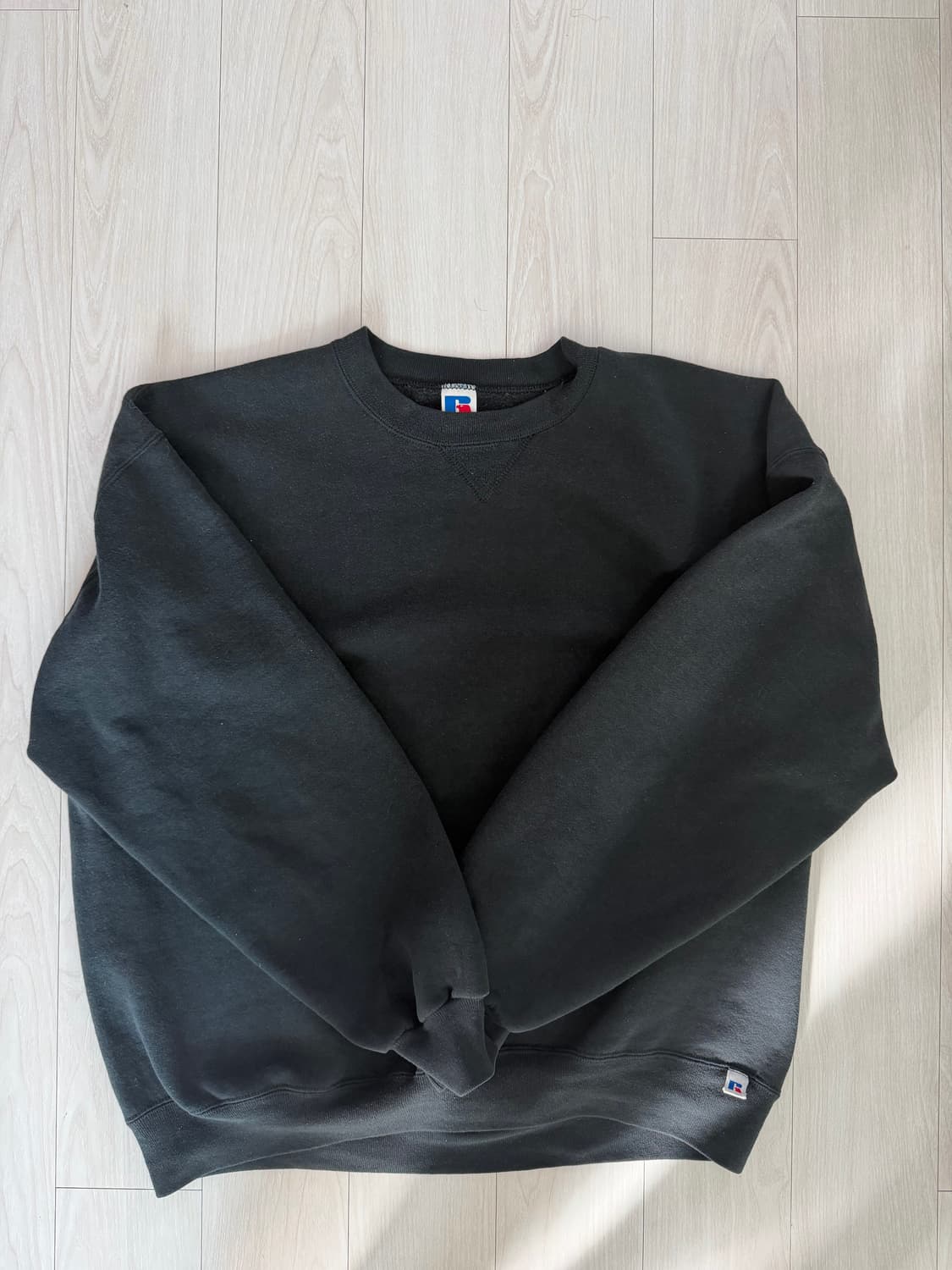 (105) 러셀 맨투맨 블랙 xxl  상품이미지1