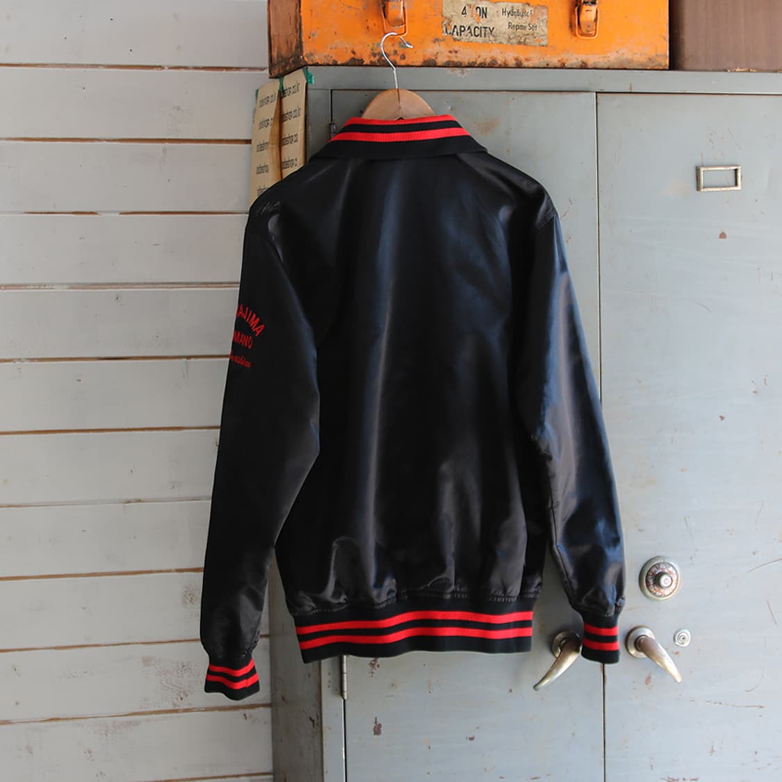 (착용컷) 미즈노 스타디움 자켓 (남성용 100) 상품이미지3